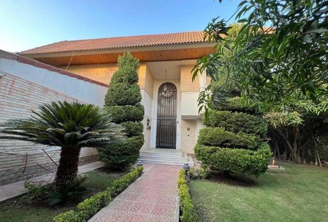 53726900 - Property Image 3