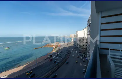 شقة - 3 غرف نوم - 1 حمام للبيع في شارع خالد بن الوليد - ميامي - حي اول المنتزة - الاسكندرية