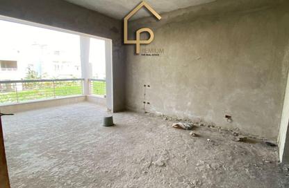 Villa - 5 Bedrooms - 4 Bathrooms for sale in New Giza - Cairo Alexandria Desert Road - 6 October City - Giza