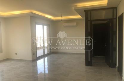 Apartment - 2 Bedrooms - 2 Bathrooms for sale in Palm Hills Village Gate - South Investors Area - New Cairo City - Cairo