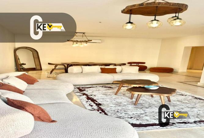 8708834 - Property Image 2