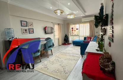 Apartment - 3 Bedrooms - 1 Bathroom for sale in 1st Settlement Post office St. - The 1st Settlement - New Cairo City - Cairo