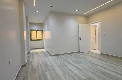 شقة - 3 غرف نوم - 2 حمامات للبيع في الحي الثالث - مدينة 6 أكتوبر - الجيزة