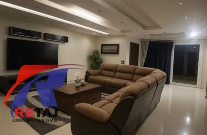 شقة - 4 غرف نوم - 2 حمامات للايجار في شارع عبد الرازق السنهوري - المنطقة السادسة - مدينة نصر - القاهرة