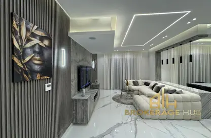 Villa - 7 Bedrooms - 6 Bathrooms for sale in Garden Residence - Hyde Park - New Cairo City - Cairo