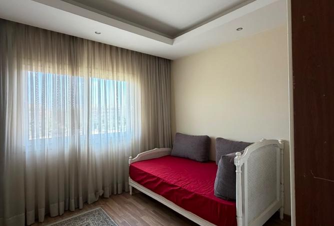 106843206 - Property Image 3