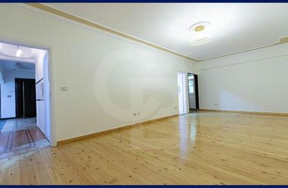 Apartment - 3 Bedrooms - 2 Bathrooms for sale in Al Safira Hoda Al Marasi St. - Laurent - Hay Sharq - Alexandria