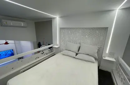 شقة - غرفة نوم - 1 حمام للايجار في الحي الرابع - التجمع الخامس - مدينة القاهرة الجديدة - القاهرة