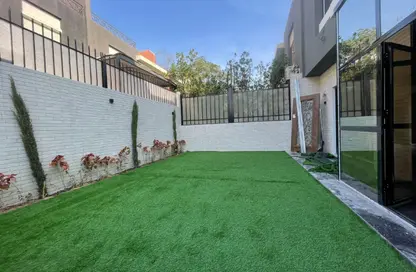 Townhouse - 4 Bedrooms - 2 Bathrooms for sale in Continental Residence - Sheikh Zayed Compounds - Sheikh Zayed City - Giza