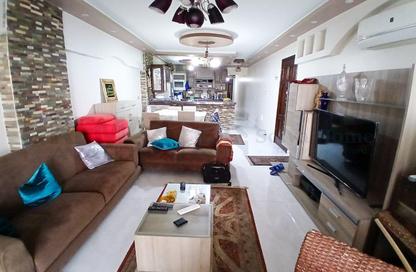 Apartment - 2 Bedrooms - 1 Bathroom for sale in Al Geish Road - Camp Chezar - Hay Wasat - Alexandria