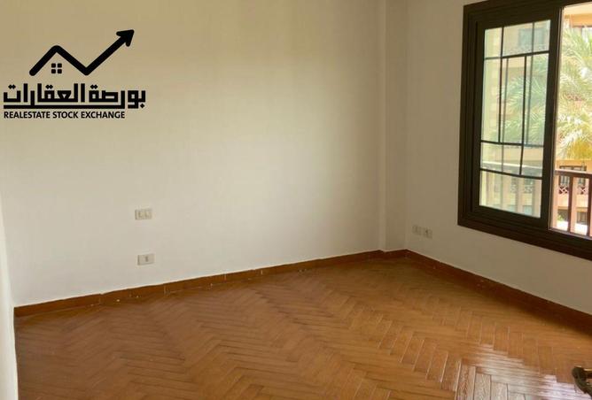 67220257 - Property Image 3