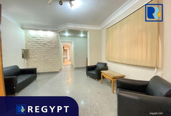 8618811 - Property Image 2