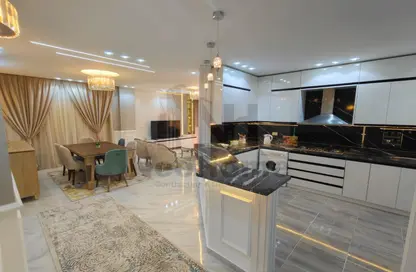 شقة - 3 غرف نوم - 2 حمامات للايجار في مدينة وصال - كمبوندات الشروق - مدينة الشروق - القاهرة