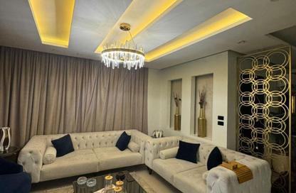 Apartment - 3 Bedrooms - 3 Bathrooms for sale in Stone Residence - 5th Settlement Compounds - The 5th Settlement - New Cairo City - Cairo