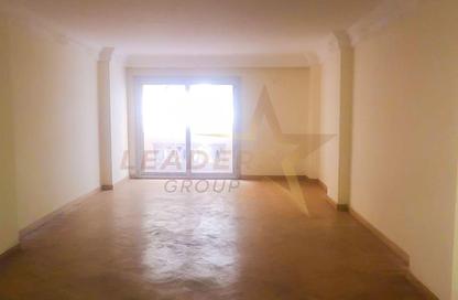 Apartment - 3 Bedrooms - 2 Bathrooms for sale in Smouha - Hay Sharq - Alexandria