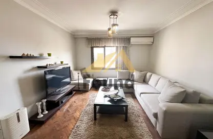 شقة - غرفة نوم - 1 حمام للايجار في شارع محمد مظهر - الزمالك - القاهرة