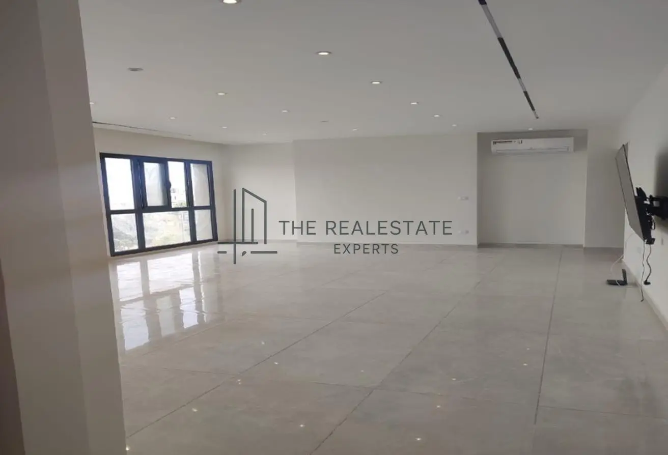 112425465 - Property Main Image