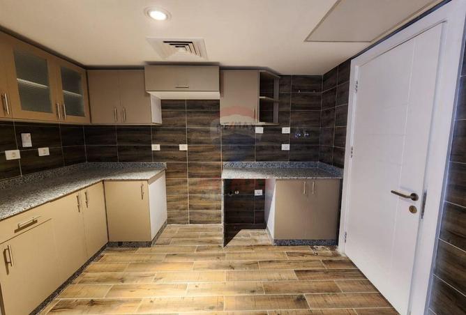 87210469 - Property Image 3