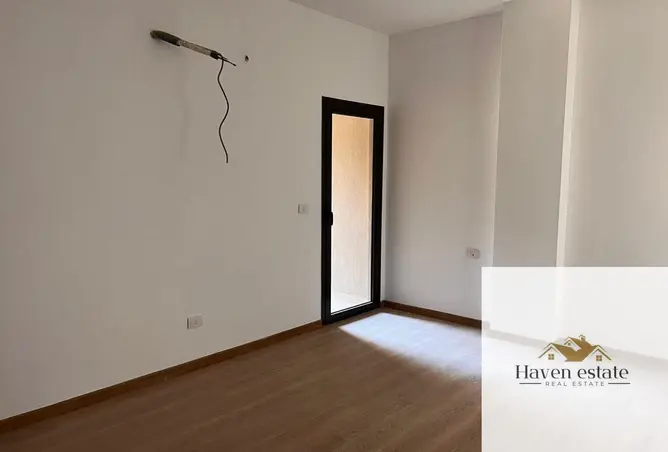 112702526 - Property Image 3