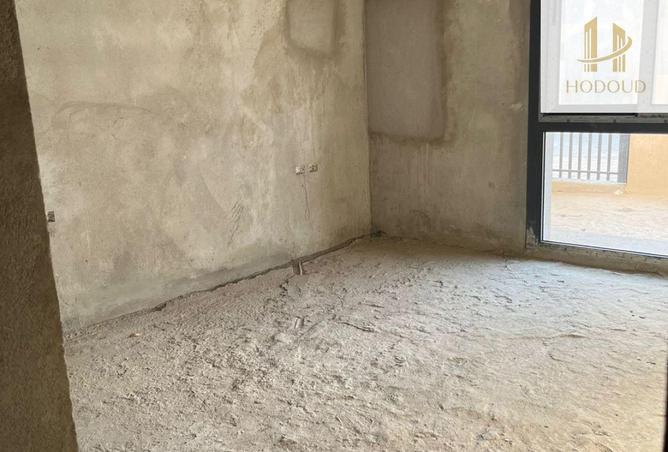 53218021 - Property Image 3