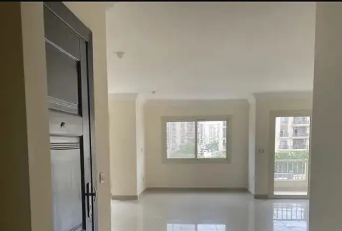 118813755 - Property Image 2
