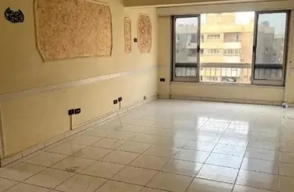 شقة - 2 غرف نوم - 1 حمام للايجار في شارع مكرم عبيد - المنطقة السادسة - مدينة نصر - القاهرة