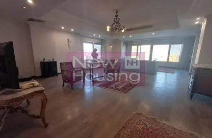 Apartment - 3 Bedrooms - 3 Bathrooms for sale in Zamalek - Cairo