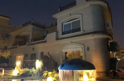 Villa - 7+ Bedrooms - 5 Bathrooms for sale in 8th District - Shorouk City - Cairo