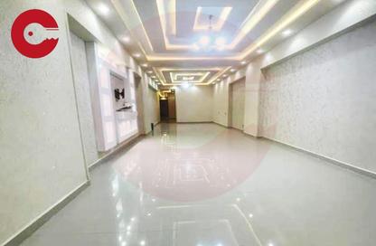Apartment - 3 Bedrooms - 3 Bathrooms for sale in Mahmoud Al Essawy St. - Miami - Hay Awal El Montazah - Alexandria