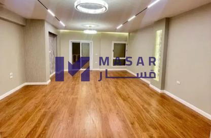 شقة - 4 غرف نوم - 2 حمامات للبيع في حى اسكان الجامعه الامريكية - كمبوندات التجمع الخامس - التجمع الخامس - مدينة القاهرة الجديدة - القاهرة