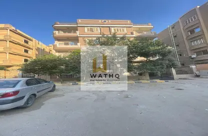 بناية كاملة - 4 غرف نوم - 2 حمامات للبيع في شارع المجاورة السابعة - الحي الاول - مدينة 6 أكتوبر - الجيزة