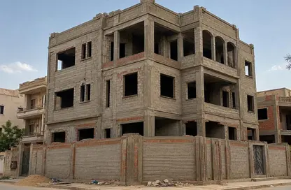 Whole Building - 3 Bedrooms - 2 Bathrooms for sale in Belbeis   10th of Ramadan Road - Zezenia 10th of Ramadan - 10th of Ramadan City - Sharqia