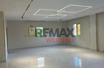 Apartment - 4 Bedrooms - 3 Bathrooms for sale in 7th District - Sheikh Zayed City - Giza