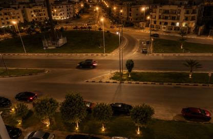 شقة - 3 غرف نوم - 3 حمامات للبيع في المستثمر الصغير - الحي العاشر - الشيخ زايد - الجيزة شقة - 3 غرف نوم - 3 حمامات للبيع في المستثمر الصغير - الحي العاشر - الشيخ زايد - الجيزة