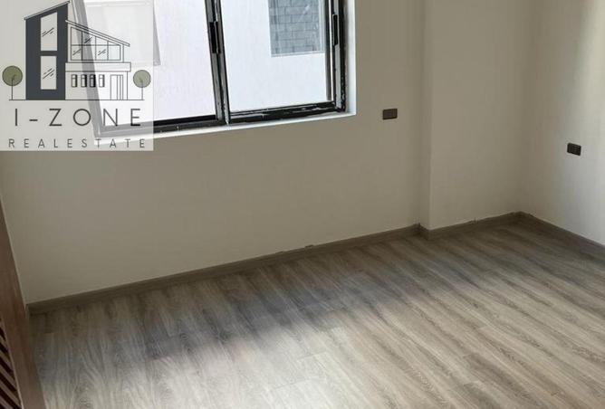 66425288 - Property Image 3