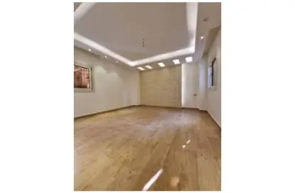 Apartment - 2 Bedrooms - 1 Bathroom for sale in Al Mansoura - Al Daqahlya