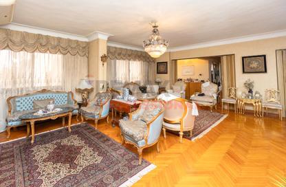 Apartment - 3 Bedrooms - 2 Bathrooms for sale in Victor Ammanuel Square - Smouha - Hay Sharq - Alexandria Apartment - 3 Bedrooms - 2 Bathrooms for sale in Victor Ammanuel Square - Smouha - Hay Sharq - Alexandria