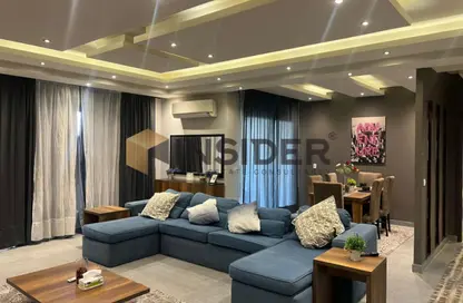 Apartment - 2 Bedrooms - 2 Bathrooms for sale in Palm Hills Village Gate - South Investors Area - New Cairo City - Cairo