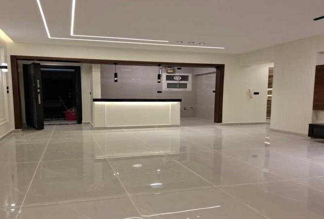 8525990 - Property Image 2