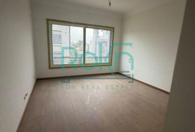102068557 - Property Image 2