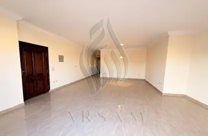 Apartment - 2 Bedrooms - 1 Bathroom for sale in El Banafseg 12 - El Banafseg - New Cairo City - Cairo