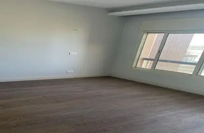 Apartment - 3 Bedrooms - 3 Bathrooms for rent in New Giza - Cairo Alexandria Desert Road - 6 October City - Giza