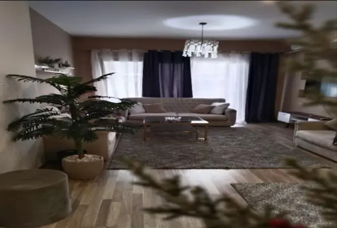 72450328 - Property Image 3