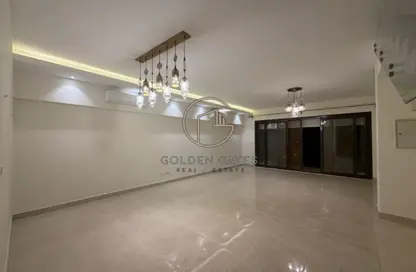 Townhouse - 3 Bedrooms - 3 Bathrooms for rent in Garden Residence - Hyde Park - New Cairo City - Cairo