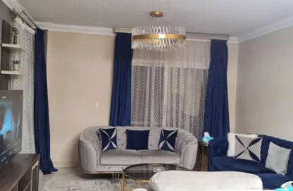 شقة - 3 غرف نوم - 2 حمامات للايجار في حى القرنفل - التجمع الخامس - مدينة القاهرة الجديدة - القاهرة