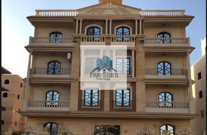 Apartment - 3 Bedrooms - 3 Bathrooms for sale in 16th District - Sheikh Zayed City - Giza