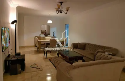 شقة - 3 غرف نوم - 2 حمامات للبيع في المستثمر الصغير - الحي العاشر - الشيخ زايد - الجيزة