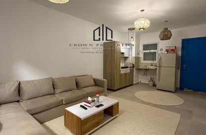 Chalet - 2 Bedrooms - 2 Bathrooms for rent in Mountain View - Ras Al Hekma - North Coast