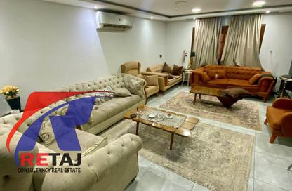Apartment - 3 Bedrooms - 2 Bathrooms for sale in Sabeel Al Moameneen St. - 8th Zone - Nasr City - Cairo