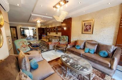 Apartment - 3 Bedrooms - 3 Bathrooms for rent in Al Safa St. - Smouha - Hay Sharq - Alexandria